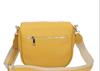 Grote foto vitalia italiaans leren schoudertas handtas mosterdgeel kleding dames onderdelen en accessoires