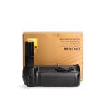 Nikon MB-D80