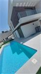 Villamartin - Luxeuze moderne villa met zeezicht