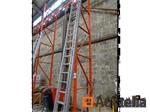 1 dubbele aluminium ladder gevouwen hoogte 4m, voor een totaal van 8m