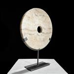 Decoratief ornament - NO RESERVE PRICE -  Beautiful Onyx Disc on a metal stand - Indonesië