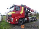 Vrachtwagen tractor + Volvo FH64 9.0 E5 Auxiliary hijskraan en Log grijper