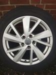 17 Original Audi Q2T-ROC Velgen Banden Steek 5x112