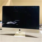 2 Apple iMac Desktops + toetsenbord
