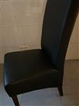 lederen stoelen 