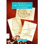 Er op uit met borduren op papier