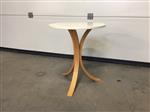 (102) Mooie bijzettafel witte kleur