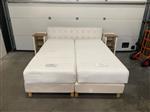 (38) Boxspring bed 160x200 met nachtkastjes