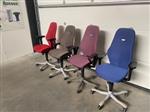 (26) Duurdere bureelstoelen verschillende kleuren