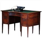 Klein mahonie bureau met gebogen frontline groen ingelegd ca 1890 (No.381245)