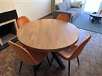 Ronde Mangohouten eettafel met stoelen