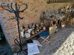Garageverkoop – zolderschatten,