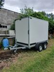 gesloten aanhangwagen geremd 2700 kg