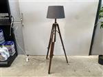 (56) Prachtige houten lamp verstelbaar.