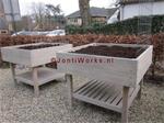 Moestuinbak op poten.