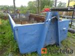 Houten liggers van verschillende afmetingen (ongeveer 130)