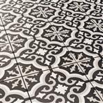 Keramische portugese vloertegels 20x20 zwart met wit en grijs bloemetjes patroon