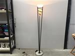 (87) Mooie staande lamp zwarte 183 cm hoog