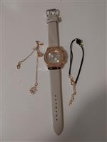 Horloge + 2 armbanden