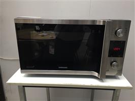 (271) Recentere combi microgolfoven Samsung