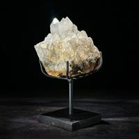 GEEN RESERVEPRIJS - Prachtige kristallen cluster op aangepaste standaard Kristalcluster - Hoogte: 14