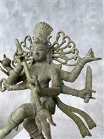sculptuur, NO RESERVE PRICE - Sculpture of a Patinated Shiva in a Dancing Pose - 26 cm - Brons