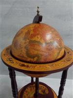 Globe - na 2000 - prachtige Globe bar met design zoals in de 16e eeuw