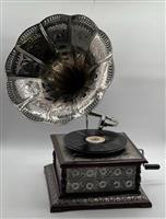GRAMOPHONE - Antieke stijlvolle grammofoon: handgemaakt Grammofoon