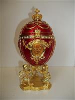 Sieradendoos - Big red Imperial egg - Fabergé style - Height: 16 cm - Gold-plated with 138 Austrian 