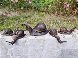Beeldje - A snail family (5) - Brons