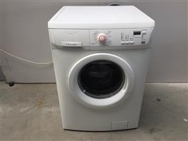 (253) Perfect werkende wasmachine Electrolux.