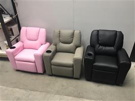 (28) NIEUWE relaxen kindjes meerdere kleuren.