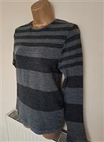 Elegante Donkergrijze Lange Aanpassende Trui 36-38