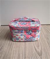 Nieuwe Vintage Padded Toilettas van Casuelle
