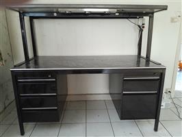 bureau, met opzetstuk 