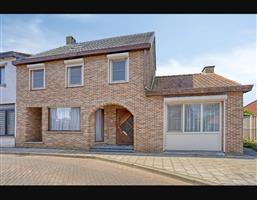 Ruime vrijstaande woning 