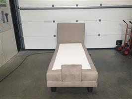 (114) Boxspring bed elektrisch 1 persoons 90 x 200