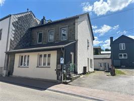 Bertrix : opbrengstpand, 5 appartementen.