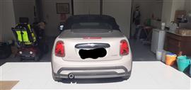 Mini Cooper Cabrio Aut Stromae Side walk