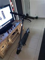 Elektronische step te koop 