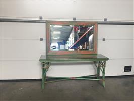 (51) Mooie muurtafel met bijhorende spiegel