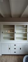 Witte buffetkast 