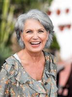 Jeugdige dame van 58 zoekt jeugdige man