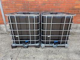 Nieuwe zwarte ibc containers van 1060 L 