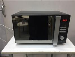 (72) Recente microgolf Moulinex met grill functie