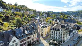 Bouillon : ideaal gelegen handelspand.