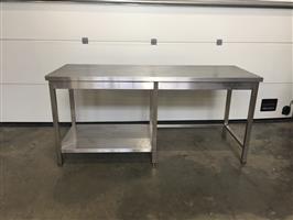 (85) Inox tafel voor de horeca