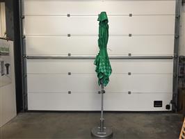 (86) Parasol fuze tea met parasolvoet