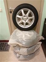 Set van 4 Nieuwe winterbanden