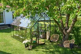 Qube 812, zwart gecoat